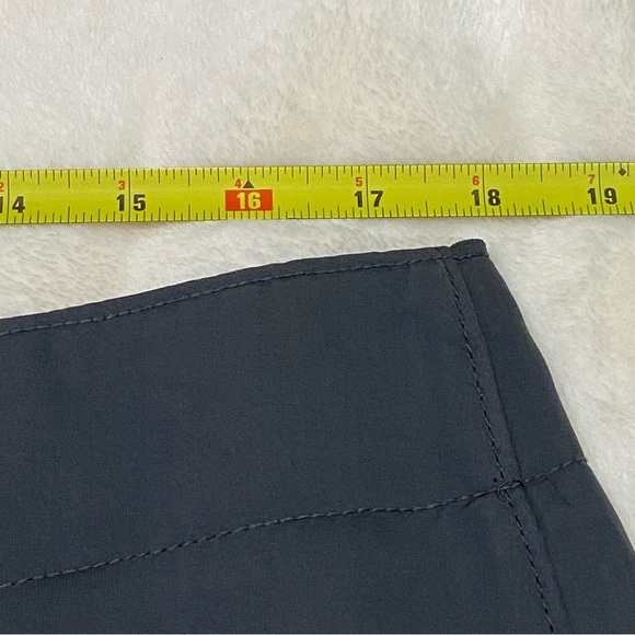 CASSIS / Gray Silk Blend Roll Up Cargo Pants Size 12 - Picture 9 of 12
